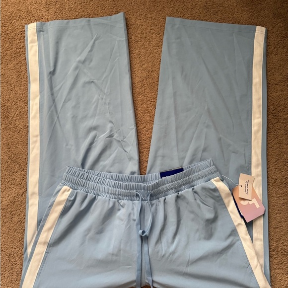 JoyLab Women’s Piped Mid Rise Track Pants NWT Size Medium Blue White Stripe - Picture 4 of 8
